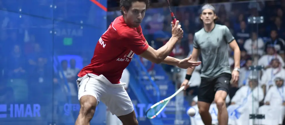 Do I Have To “Keep My Racket Up” When Playing Squash?